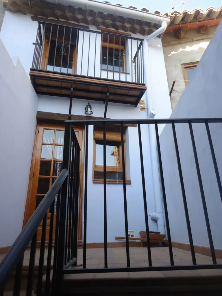 vista trasera casa maribel 768x1024